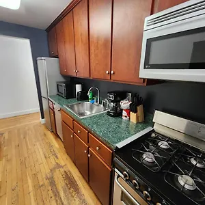 Spacious 3 Bedroom Mins To Nyc! , Union City United States